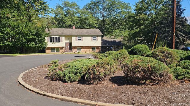 6 Glen Court, Congers, NY 10920