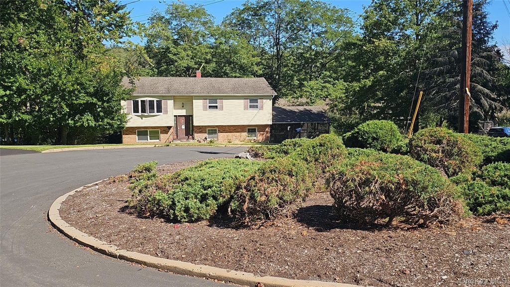 6 Glen Court, Congers, NY 10920 — photo 3