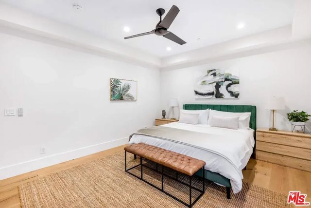 6201 Lindenhurst Avenue, Los Angeles, CA 90048