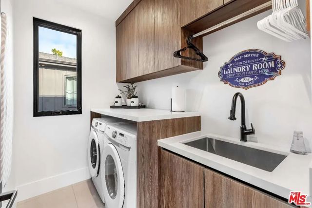 6201 Lindenhurst Avenue, Los Angeles, CA 90048