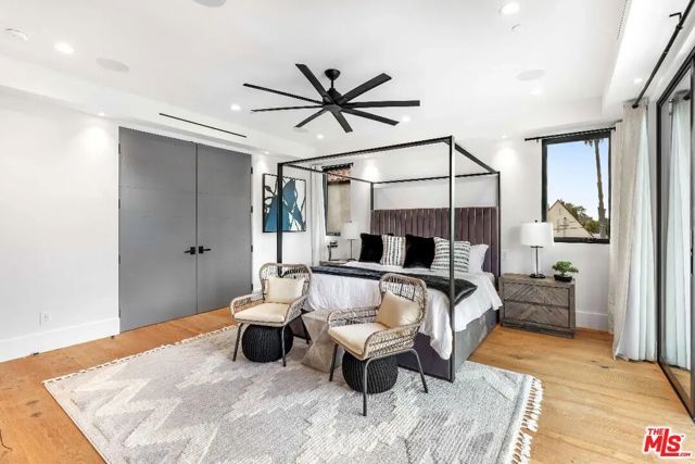 6201 Lindenhurst Avenue, Los Angeles, CA 90048