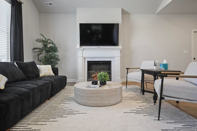 2335 N TRAVELLER DR, Columbia, MO 65202