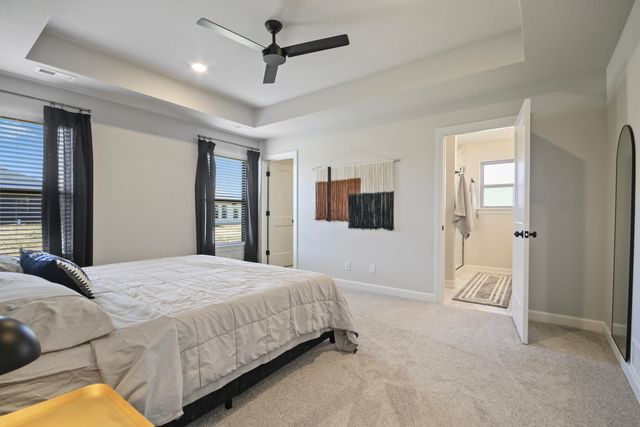 2335 N TRAVELLER DR, Columbia, MO 65202