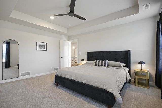 2335 N TRAVELLER DR, Columbia, MO 65202