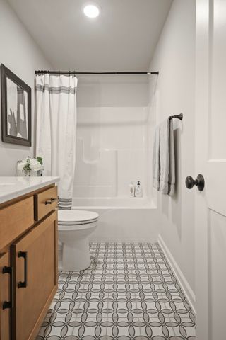 2335 N TRAVELLER DR, Columbia, MO 65202