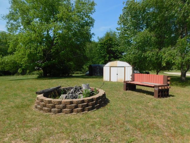 5957 Landing Lane, Fremont, MI 49412