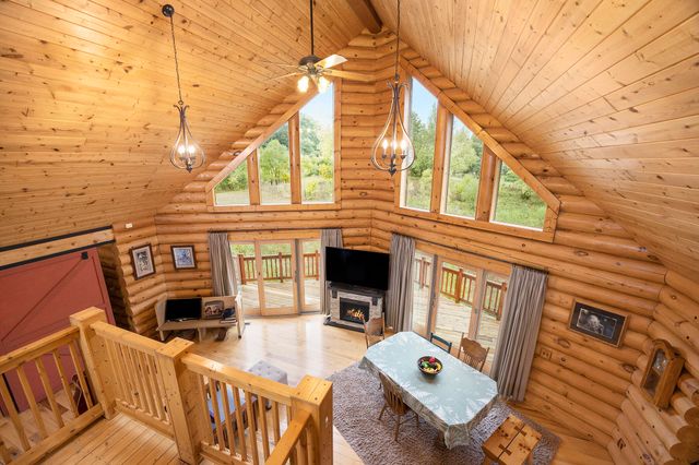 5957 Landing Lane, Fremont, MI 49412