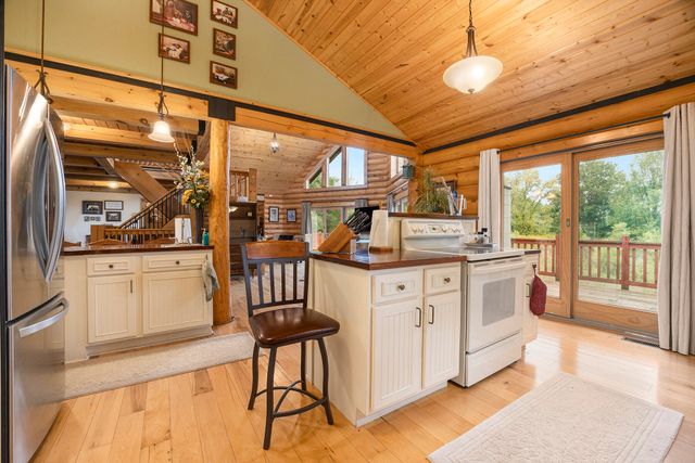 5957 Landing Lane, Fremont, MI 49412