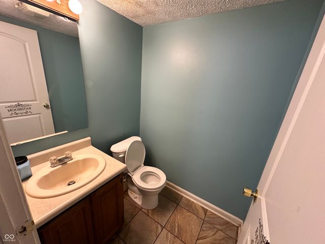 3266 Cherry Lake Lane, Indianapolis, IN 46235