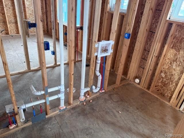 5031 Clintonville Road, Independence Charter Township, MI 48346