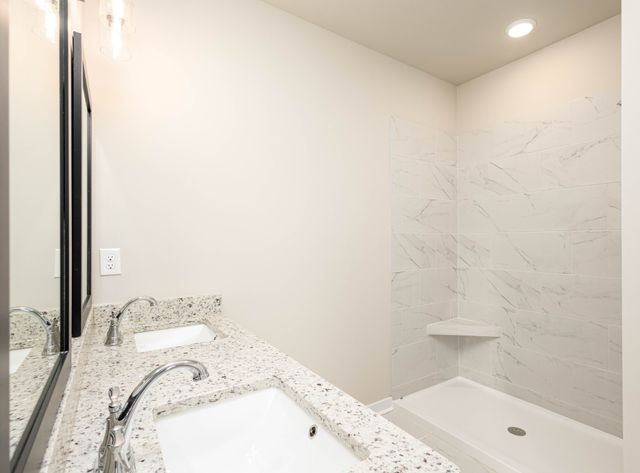 102 Cherry Blossom Way, Dickson, TN 37055