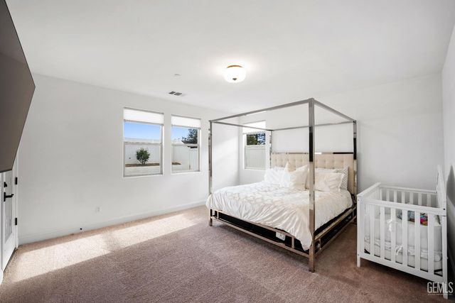 13503 Stonethwaite Lane, Bakersfield, CA 93311