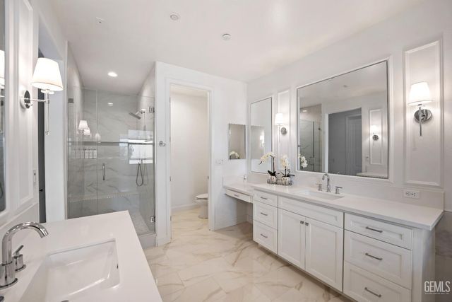 13503 Stonethwaite Lane, Bakersfield, CA 93311