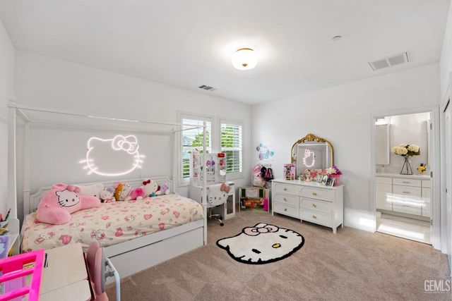 13503 Stonethwaite Lane, Bakersfield, CA 93311