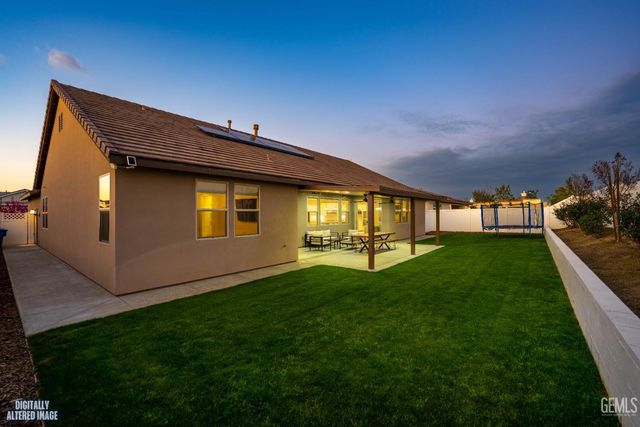 13503 Stonethwaite Lane, Bakersfield, CA 93311