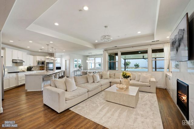 13503 Stonethwaite Lane, Bakersfield, CA 93311