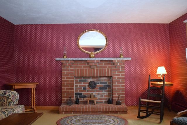 144 Main, Kingston, NH 03848