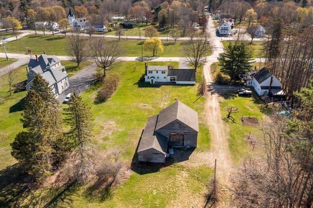 144 Main, Kingston, NH 03848