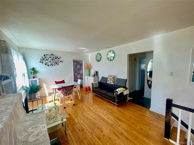 25143 71st Avenue 119B, Bellerose, NY 11426