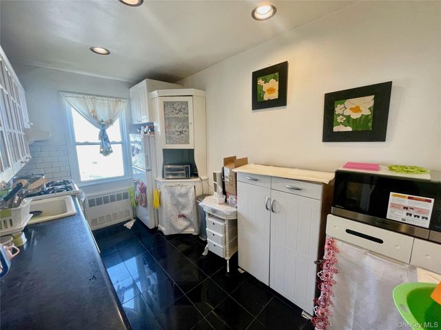 25143 71st Avenue 119B, Bellerose, NY 11426