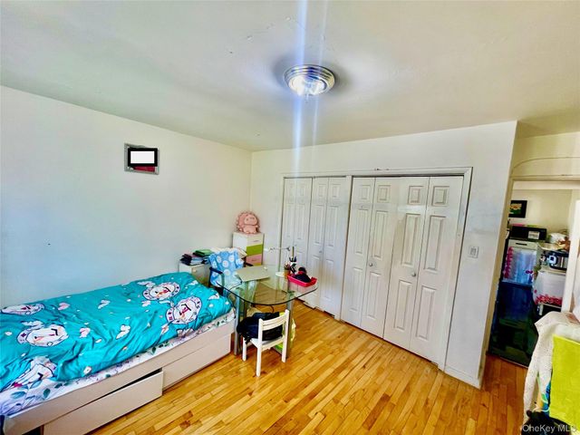 25143 71st Avenue 119B, Bellerose, NY 11426