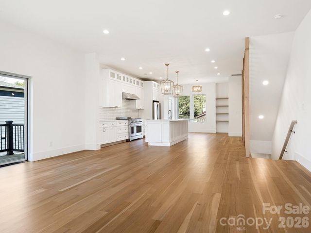 129 French Street A, Charlotte, NC 28216