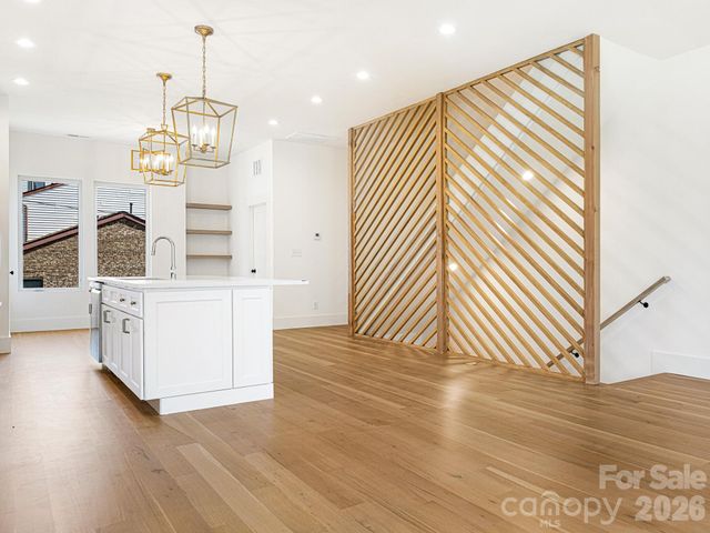 129 French Street A, Charlotte, NC 28216