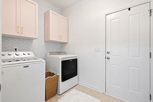 8858 Tolbert Way, North Charleston, SC 29420
