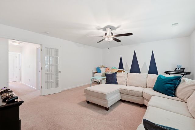 8858 Tolbert Way, North Charleston, SC 29420