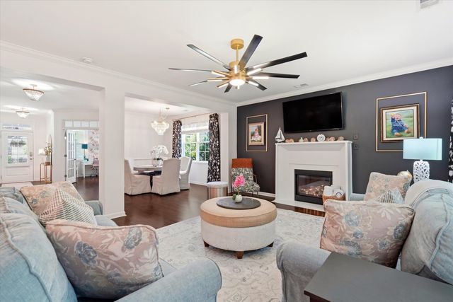 8858 Tolbert Way, North Charleston, SC 29420