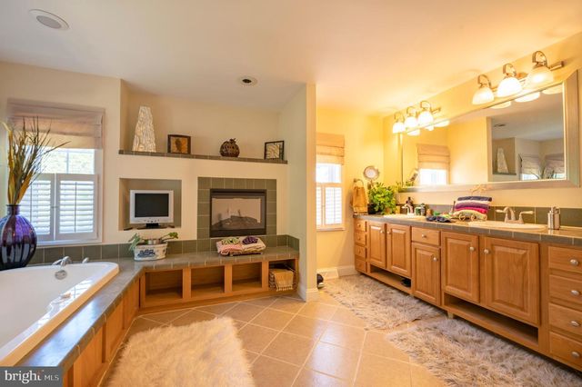 690 ALLENDALE RD, King Of Prussia, PA 19406