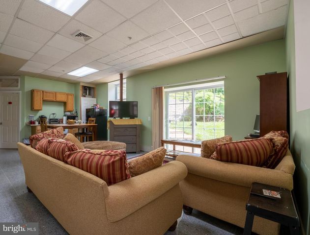 690 ALLENDALE RD, King Of Prussia, PA 19406