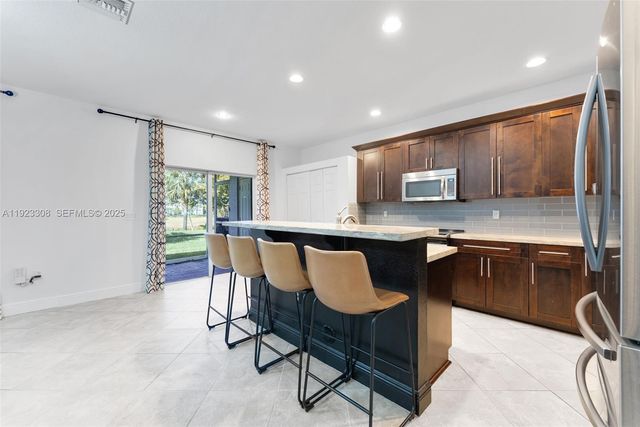 2214 SE 23rd Ave 2214, Homestead, FL 33035