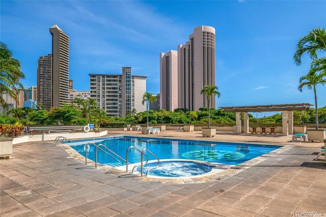 1650 Ala Moana Boulevard 2711, Honolulu, HI 96815