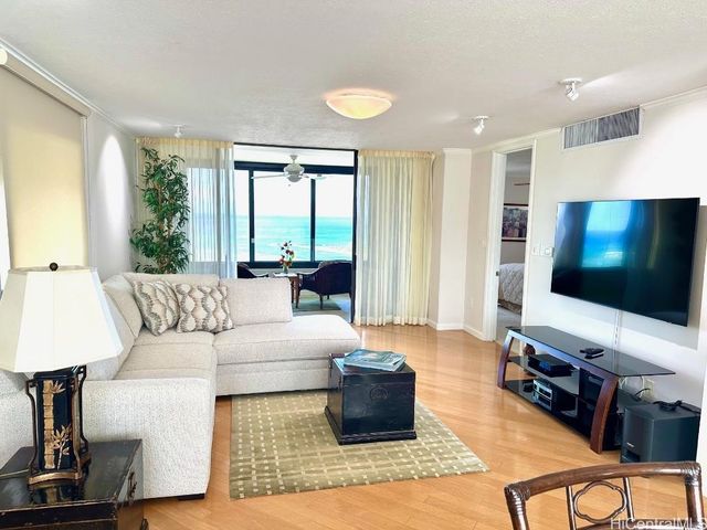1650 Ala Moana Boulevard 2711, Honolulu, HI 96815