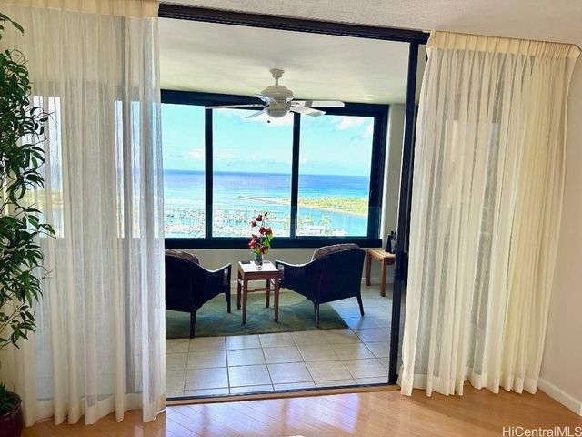 1650 Ala Moana Boulevard 2711, Honolulu, HI 96815