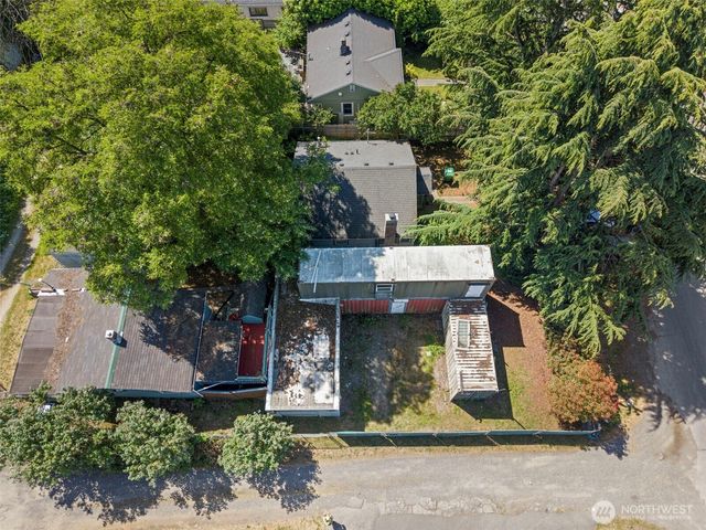 10346 Midvale Avenue N, Seattle, WA 98133