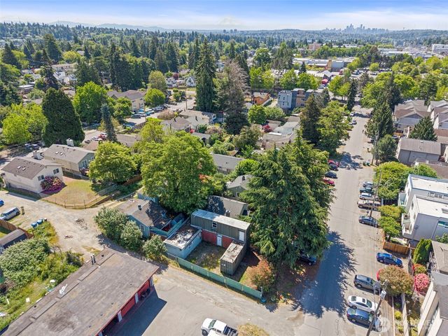 10346 Midvale Avenue N, Seattle, WA 98133