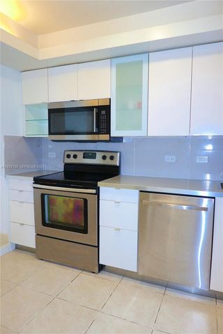 20515 E Country Club Dr 1147, Aventura, FL 33180