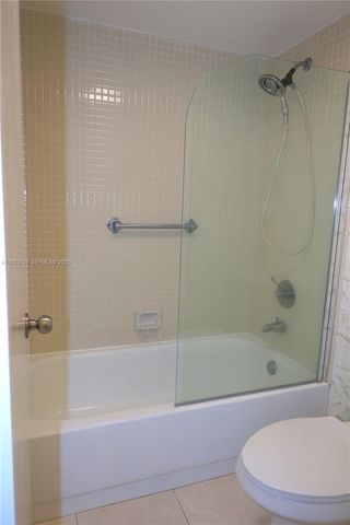 20515 E Country Club Dr 1147, Aventura, FL 33180