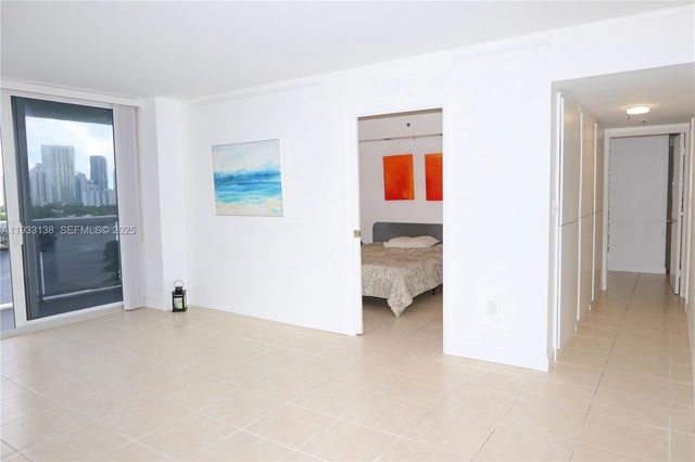 20515 E Country Club Dr 1147, Aventura, FL 33180