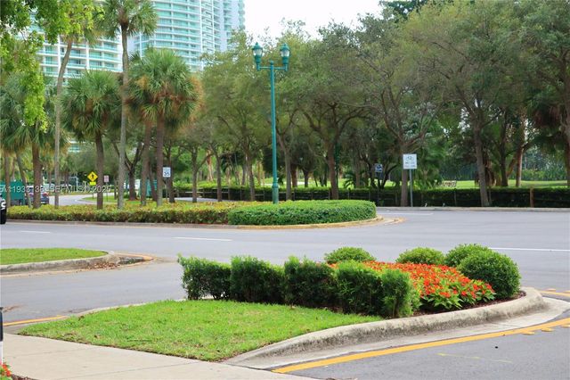 20515 E Country Club Dr 1147, Aventura, FL 33180