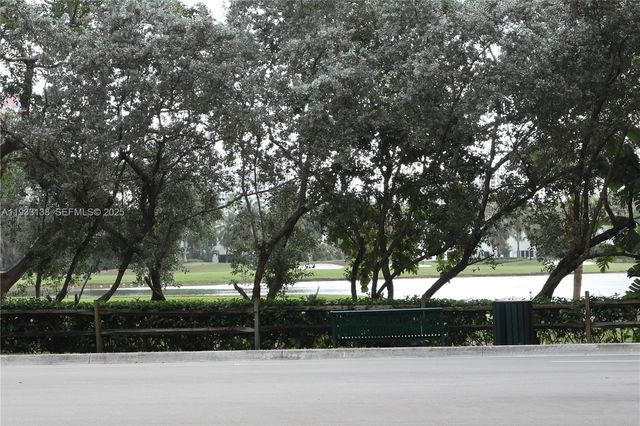 20515 E Country Club Dr 1147, Aventura, FL 33180