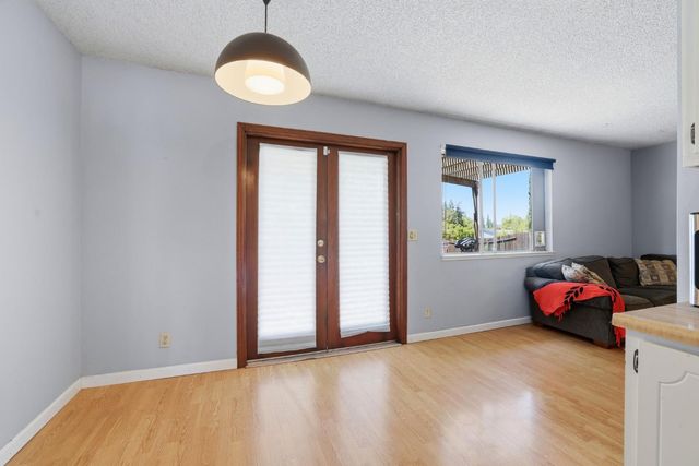 6300 Arcadia Ave, Loomis, CA 95650