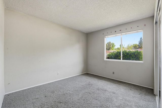 6300 Arcadia Ave, Loomis, CA 95650