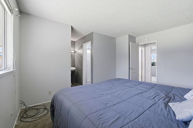 6300 Arcadia Ave, Loomis, CA 95650