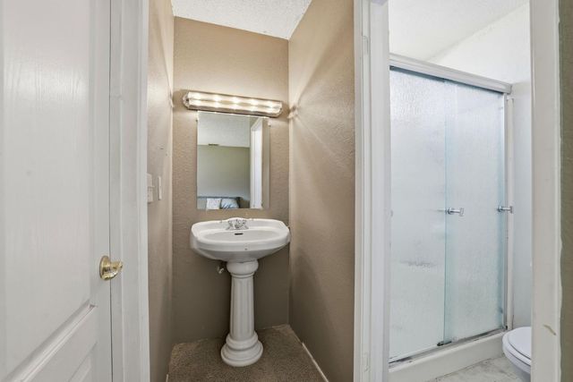 6300 Arcadia Ave, Loomis, CA 95650