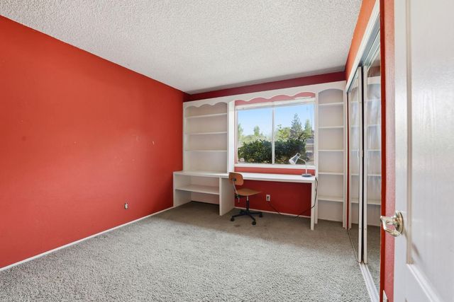 6300 Arcadia Ave, Loomis, CA 95650