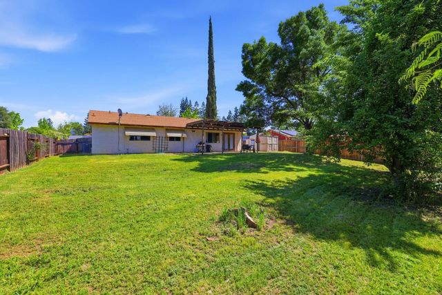 6300 Arcadia Ave, Loomis, CA 95650