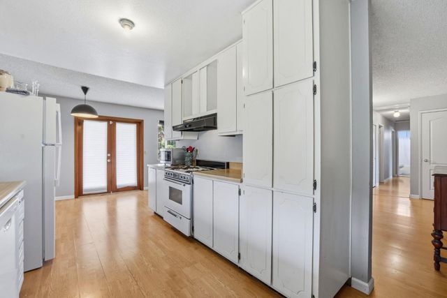 6300 Arcadia Ave, Loomis, CA 95650